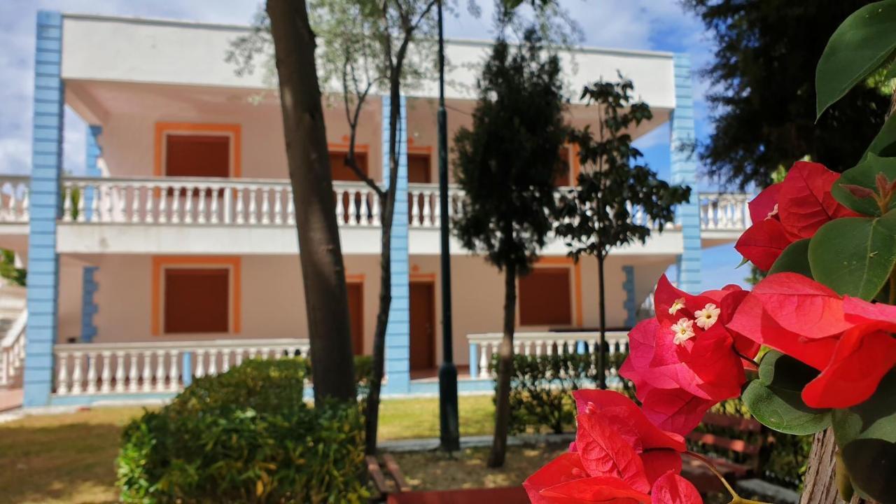 Vila Gridi- Apartamente Me Qera Спиле Екстериор снимка